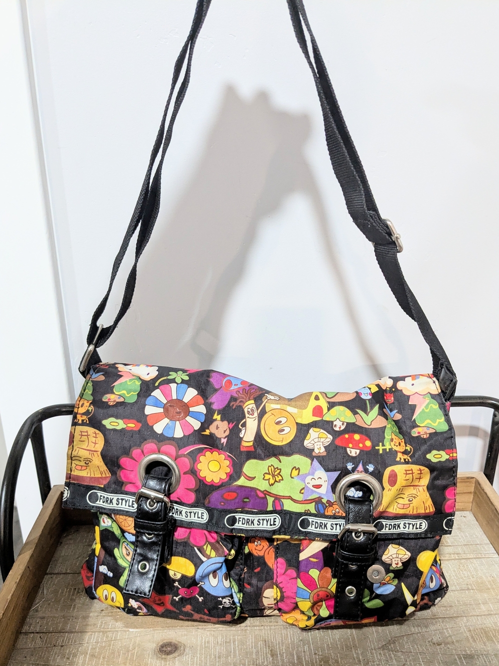 Unknown Brand Black Multicolor Printed Crossbody Bag